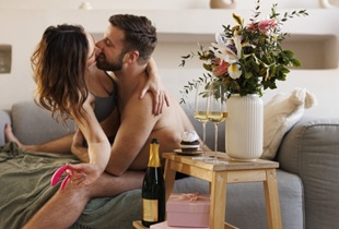 Internationaler Frauentag – Eine Hommage an weibliche Stärke, Selbstliebe und sinnliche Intimität